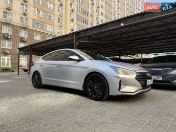 Авто Hyundai Elantra 2018 № 7651843