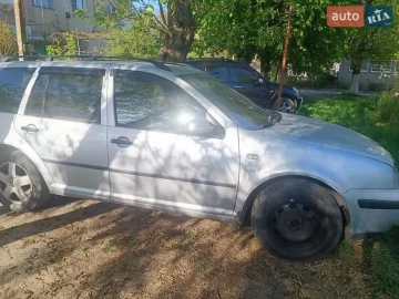 Авто Volkswagen Golf 2001 № 7651965
