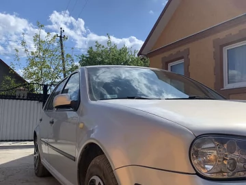 Авто Volkswagen Golf 1999 № 7651968