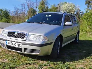Авто Skoda Octavia 2004 № 7652000