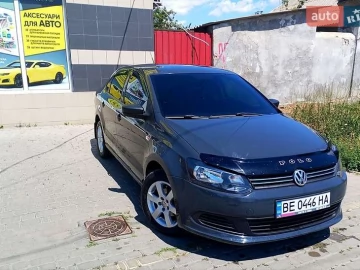 Авто Volkswagen Polo 2011 № 7652024