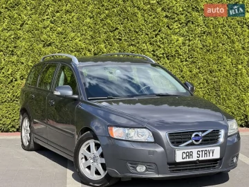 Авто Volvo V50 2011 № 7652063