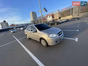 Авто Chevrolet Aveo 2008 № 7652320