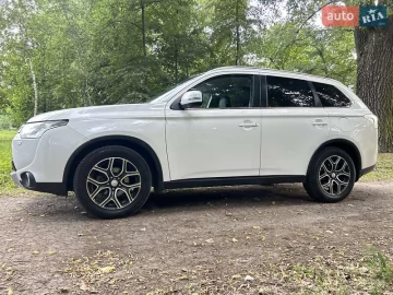 Авто Mitsubishi Outlander 2015 № 7652542