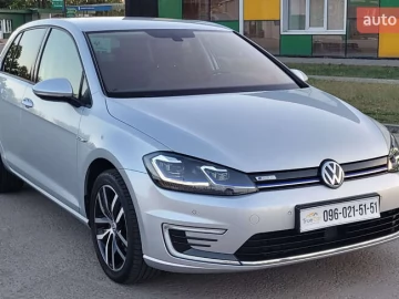 Авто Volkswagen E-Golf 2020 № 7652931