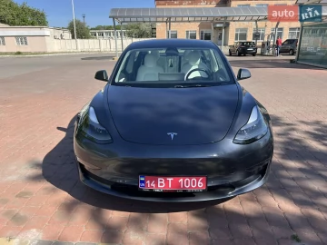 Авто Tesla Model 3 2023 № 7652981