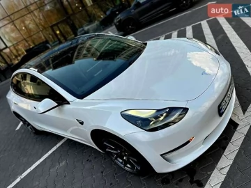 Авто Tesla Model 3 2021 № 7653000