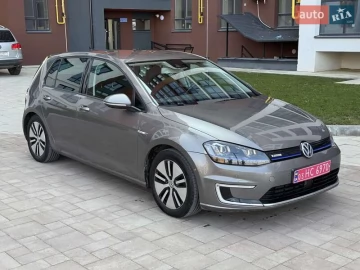 Авто Volkswagen E-Golf 2015 № 7653024