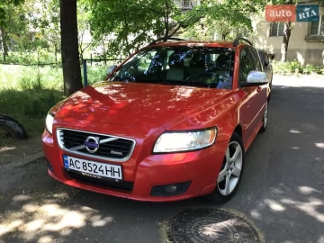 Авто Volvo V50 2010 № 7653242