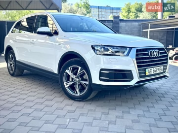 Авто Audi Q7 2016 № 7653354