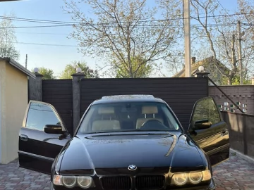 Авто BMW 7 Series 1999 № 7653384