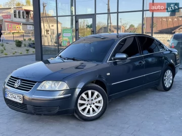 Авто Volkswagen Passat 2003 № 7653508
