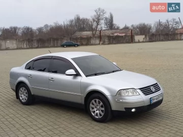 Авто Volkswagen Passat 2004 № 7653517