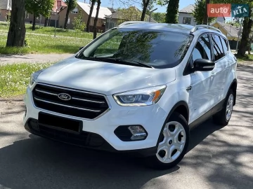 Авто Ford Kuga 2017 № 7653601