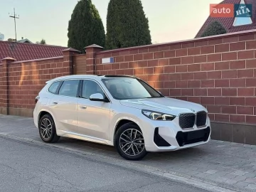 Авто BMW Ix1 2025 № 7653631