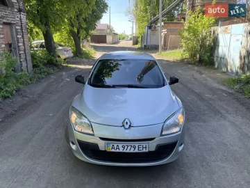 Авто Renault Megane 2010 № 7653674