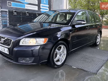 Авто Volvo V50 2009 № 7653726