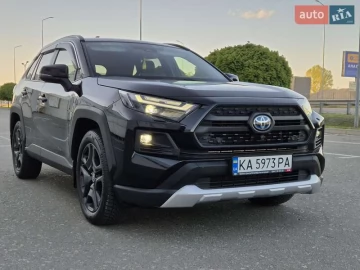 Авто Toyota Rav4 2021 № 7654001