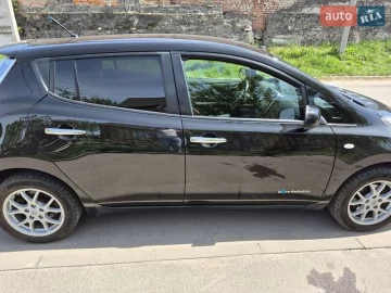 Авто Nissan Leaf 2014 № 7654287