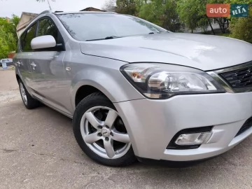 Авто KIA Ceed 2010 № 7654755
