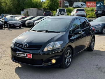 Авто Toyota Auris 2010 № 7654809