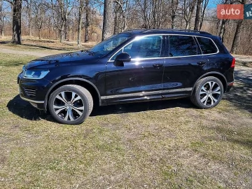 Авто Volkswagen Touareg 2017 № 7654925