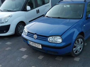 Авто Volkswagen Golf 2001 № 7654993