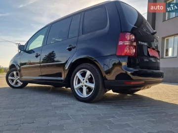 Авто Volkswagen Touran 2010 № 7655070