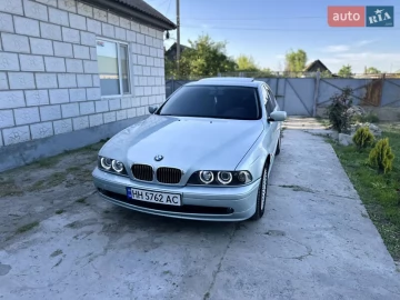 Авто BMW 5 Series 2001 № 7655282