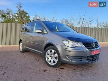 Авто Volkswagen Touran 2008 № 7655375