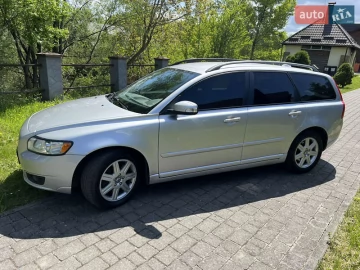 Авто Volvo V50 2008 № 7655388