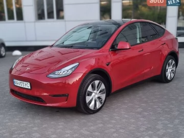 Авто Tesla Model Y 2023 № 7655513