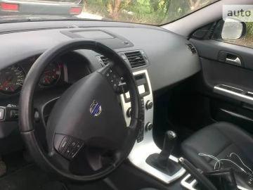 Авто Volvo V50 2012 № 7655634