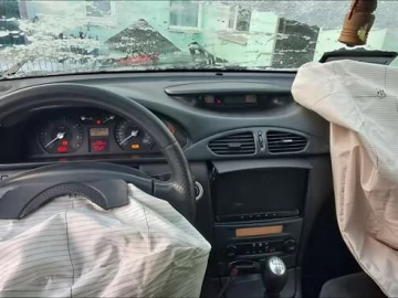 Авто Renault Laguna 2001 № 7655810