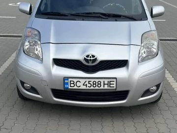 Авто Toyota Yaris 2011 № 7655887