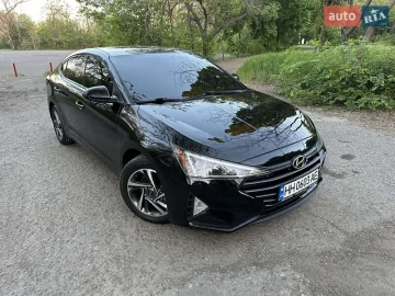 Авто Hyundai Elantra 2019 № 7655948
