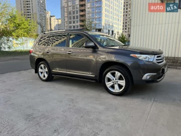 Авто Toyota Highlander 2011 № 7655953