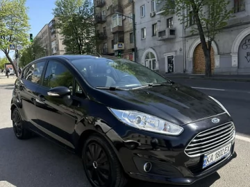 Авто Ford Fiesta 2013 № 7656000