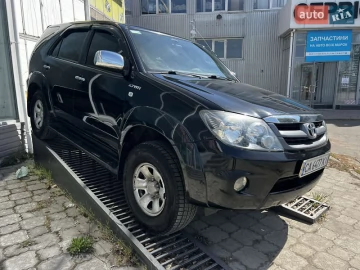 Авто Toyota Fortuner 2007 № 7656036