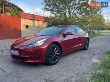 Авто Tesla Model 3 2019 № 7656060