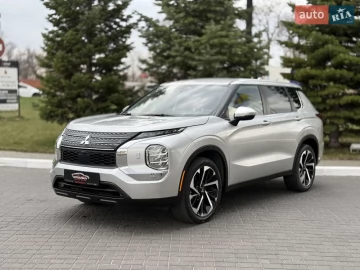 Авто Mitsubishi Outlander 2021 № 7656067