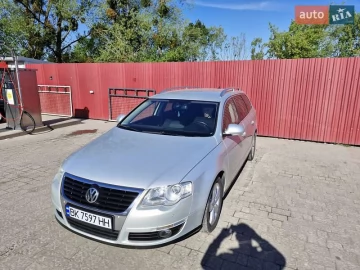 Авто Volkswagen Passat 2010 № 7656129