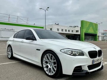 Авто BMW 5 Series 2013 № 7656188