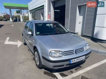 Авто Volkswagen Golf 2002 № 7656244