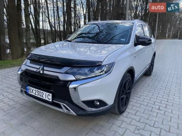 Авто Mitsubishi Outlander 2015 № 7656375