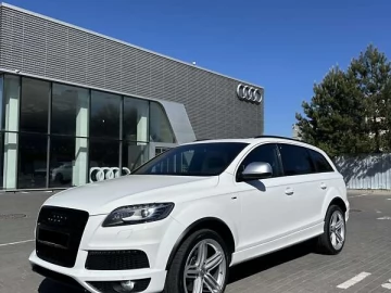 Авто Audi Q7 2012 № 7656419