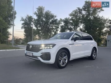 Авто Volkswagen Touareg 2018 № 7656426