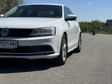 Авто Volkswagen Jetta 2016 № 7656554