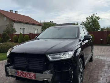 Авто Audi Q7 2018 № 7656624