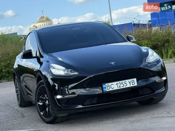 Авто Tesla Model Y 2021 № 7656641